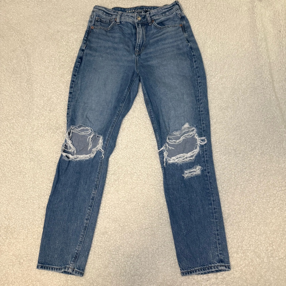 American Eagle Strigid Blue baggy mom distressed Jeans size 4